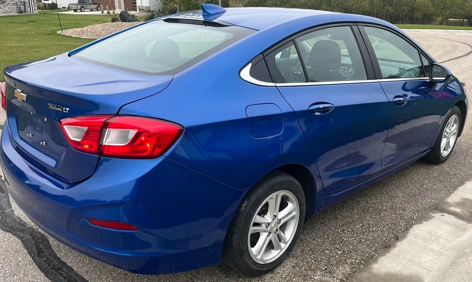 Chevrolet Cruze 2018 photo 3