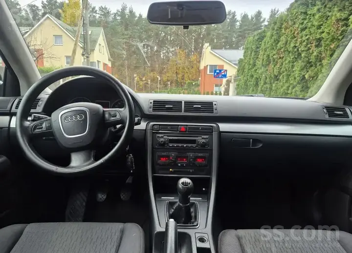Audi A4 2005 photo 5