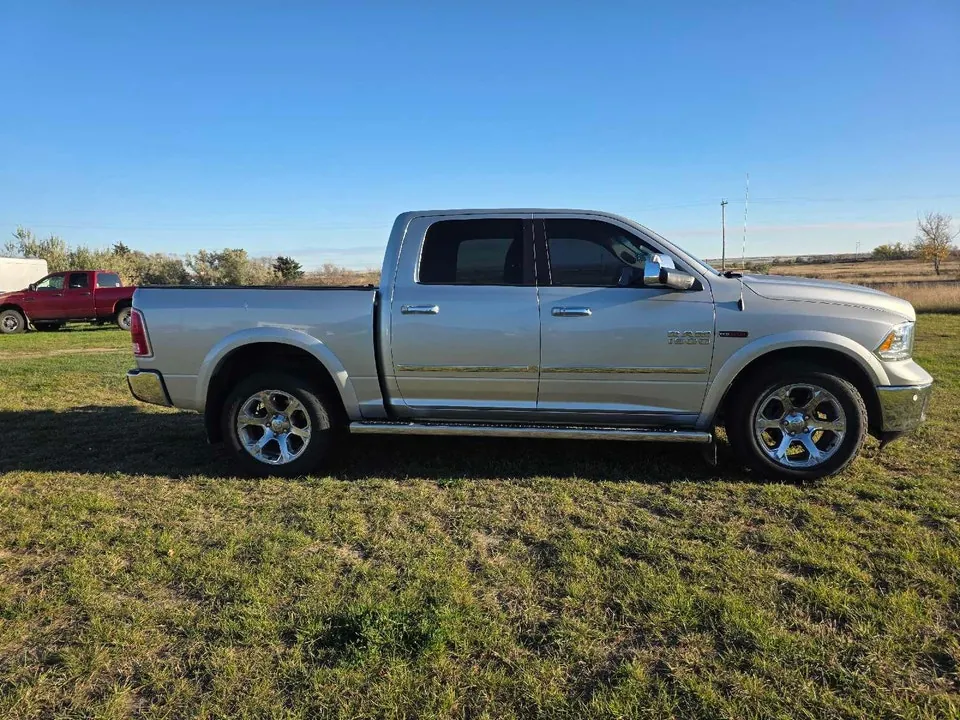 Dodge Ram Laramie 2015 photo 3