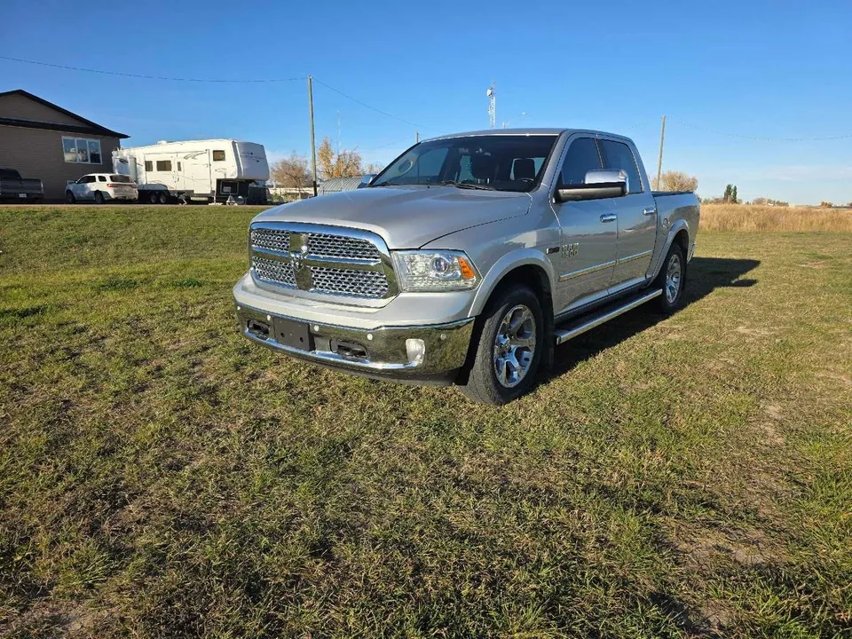Dodge Ram Laramie 2015 photo 2