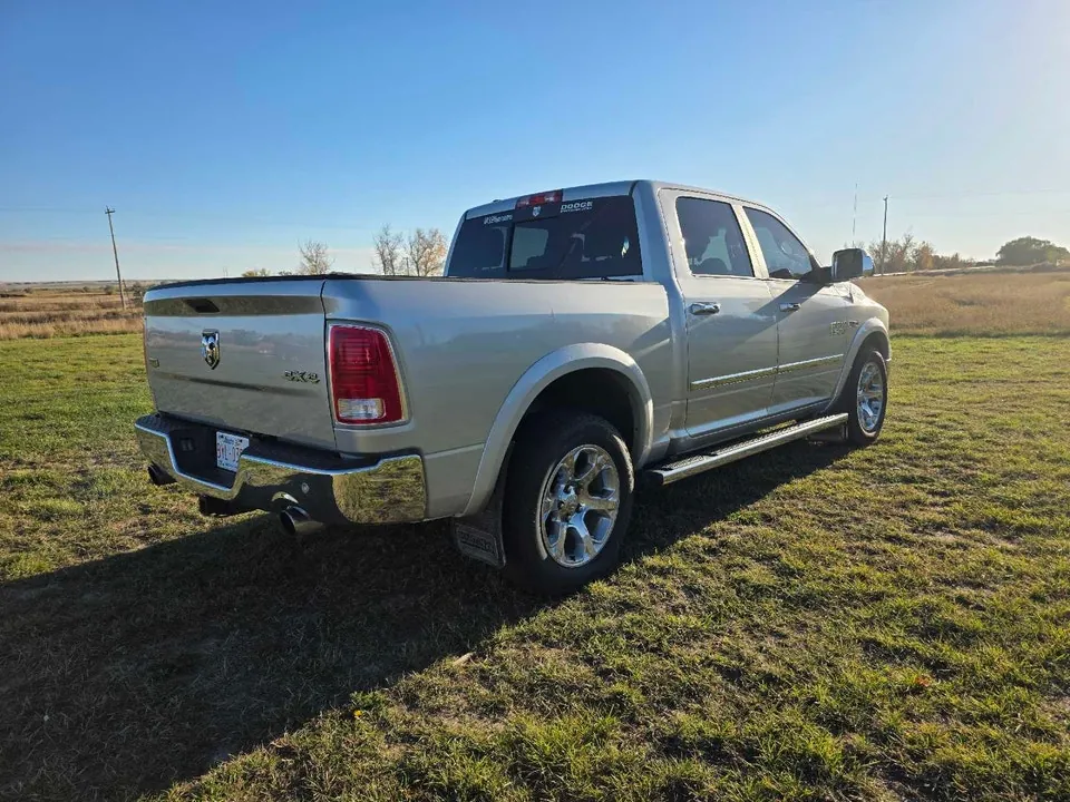 Dodge Ram Laramie 2015 photo 5