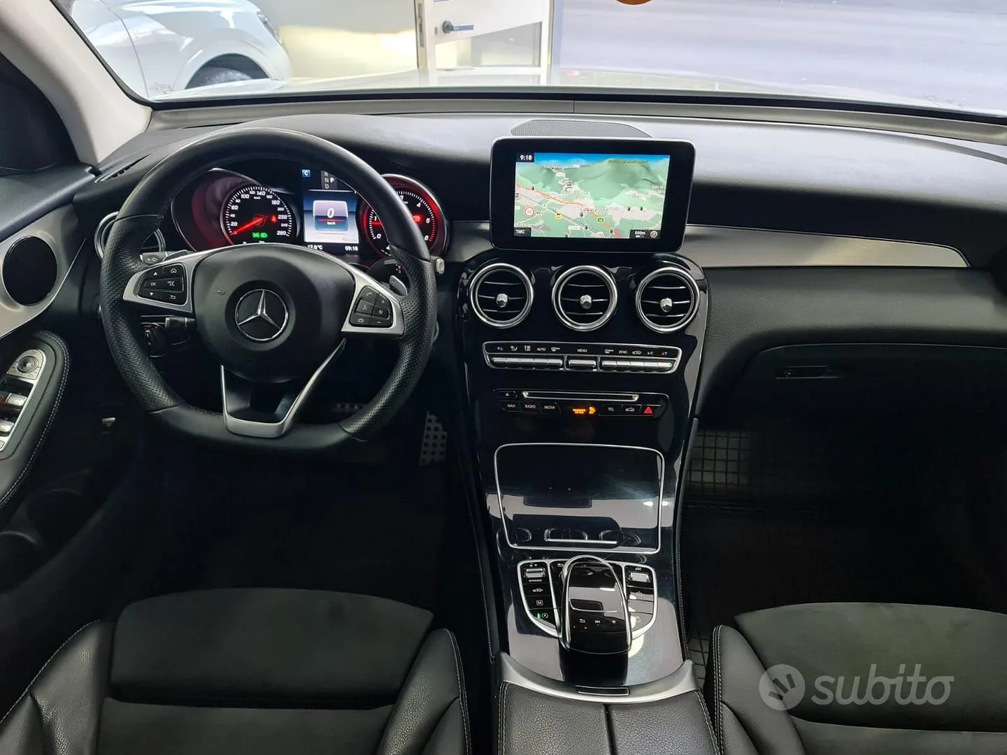 Mercedes-Benz Glc 2018 photo 2