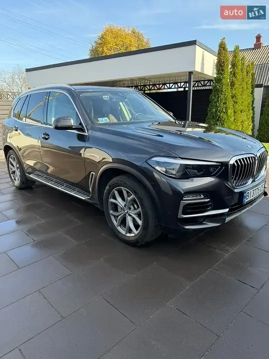 BMW X5 2019 photo 2