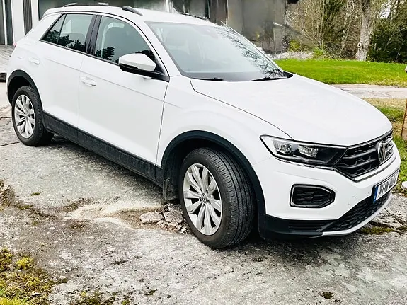 Volkswagen T-Roc 2019 photo 2