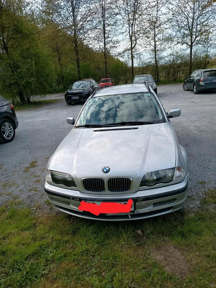 BMW 318 Touring