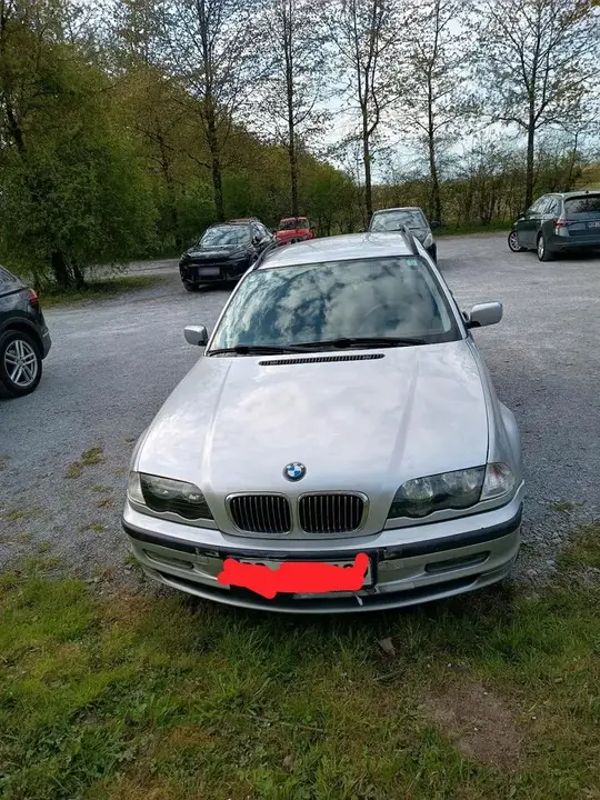 BMW 318 Touring