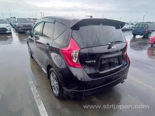 Nissan Note 2014 photo 3