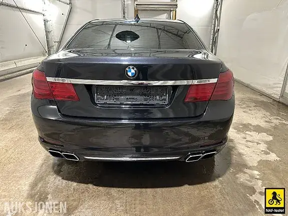 BMW 740D 2010 photo 5