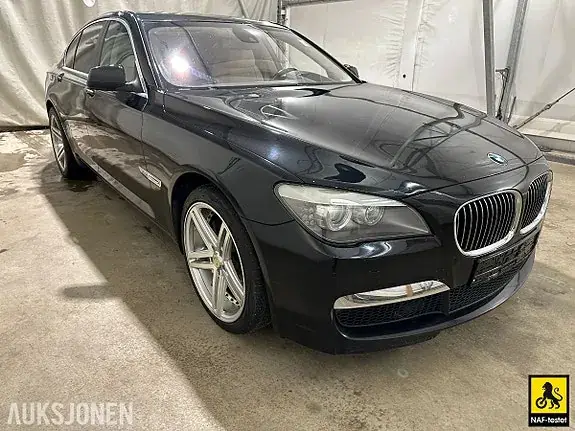 BMW 740D 2010 photo 3