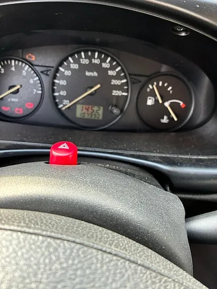 Ford Fiesta 2000 photo 4