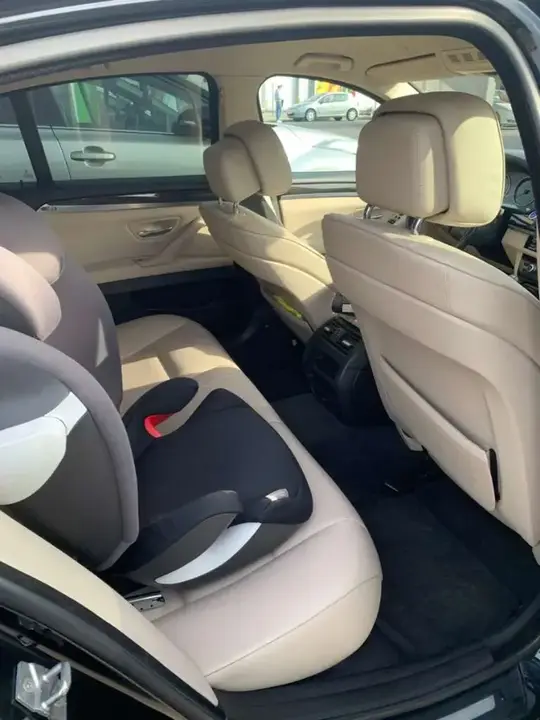 BMW 5 Series 2011 photo 3