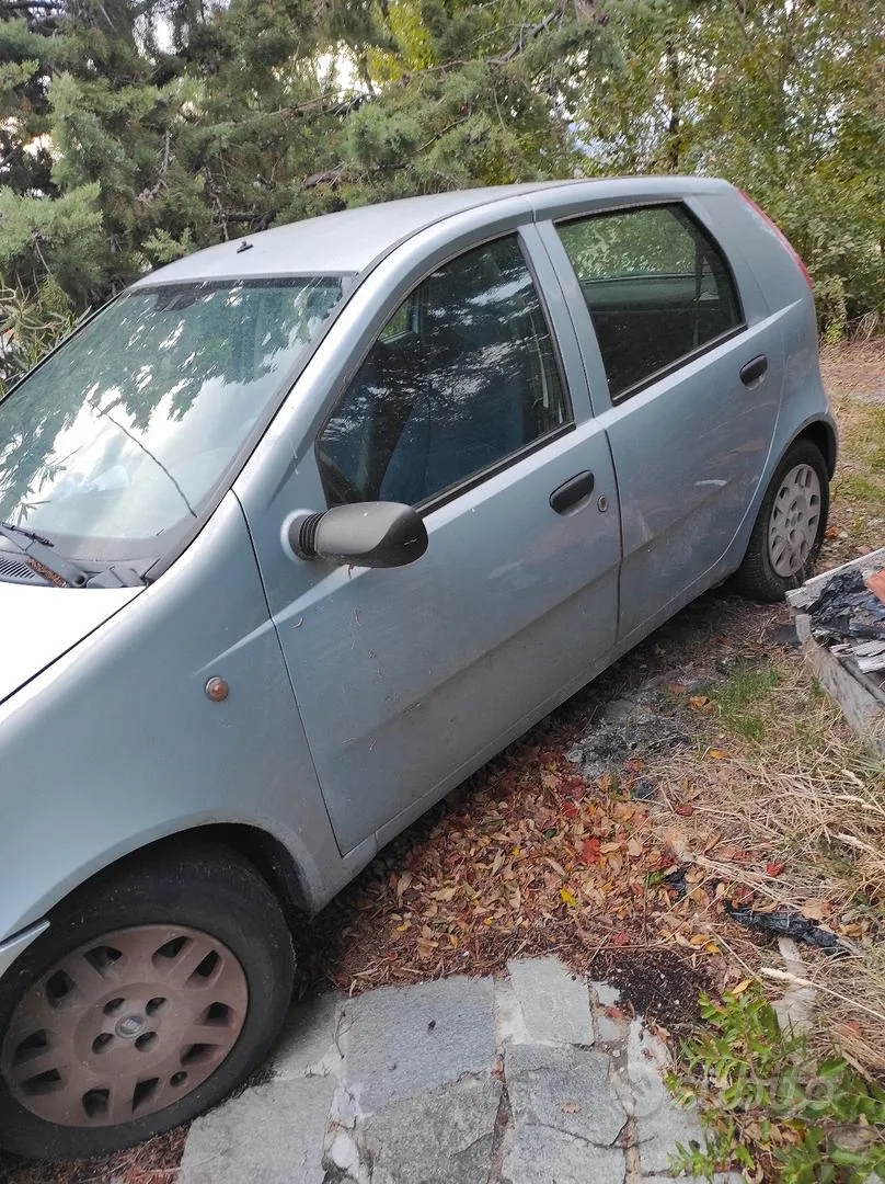 Fiat Punto 2002 photo 2