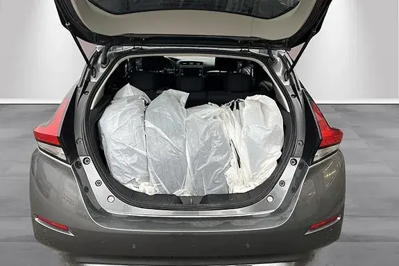 Nissan Leaf 2023 photo 5