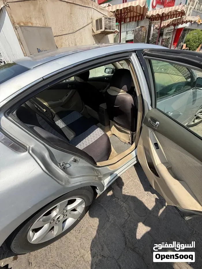 Nissan Altima 2010 photo 4
