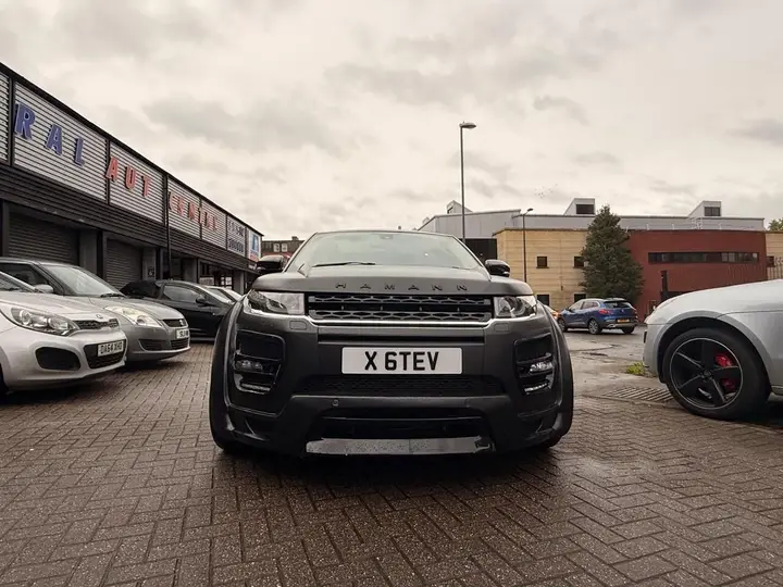 Land Rover Range Rover Evoque 2011 photo 2