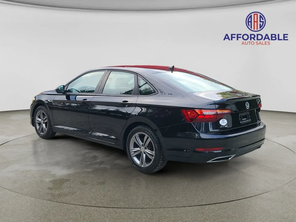 Volkswagen Jetta 2021 photo 3