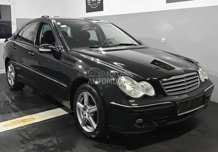 Mercedes-Benz C200 2006 photo 2