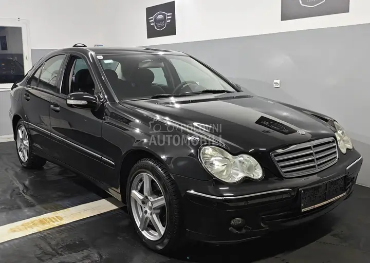 Mercedes-Benz C200 2006 photo 4