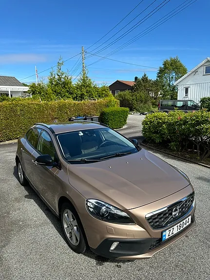 Volvo V40 2014 photo 2