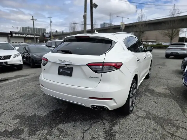 Maserati Levante 2021 photo 4