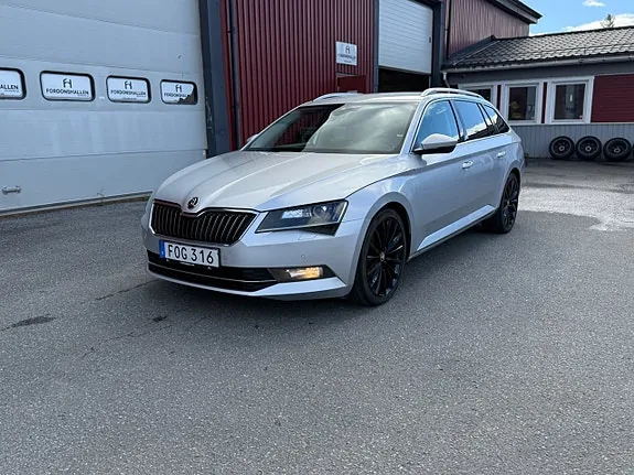 Skoda Superb 2017 photo 4