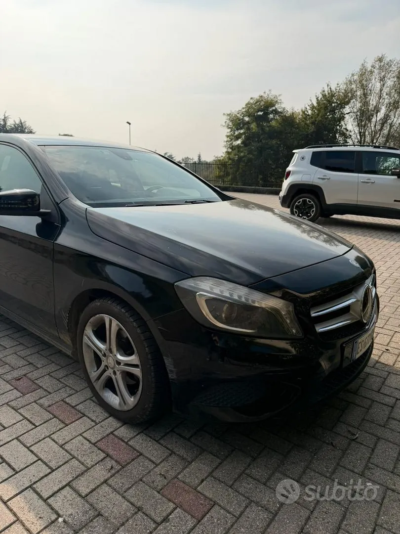Mercedes-Benz A 180 2013 photo 4
