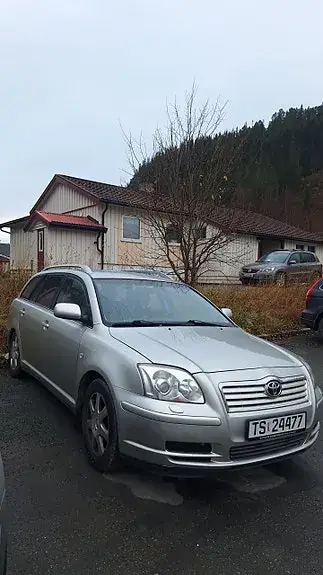 Toyota Avensis 2005 photo 5