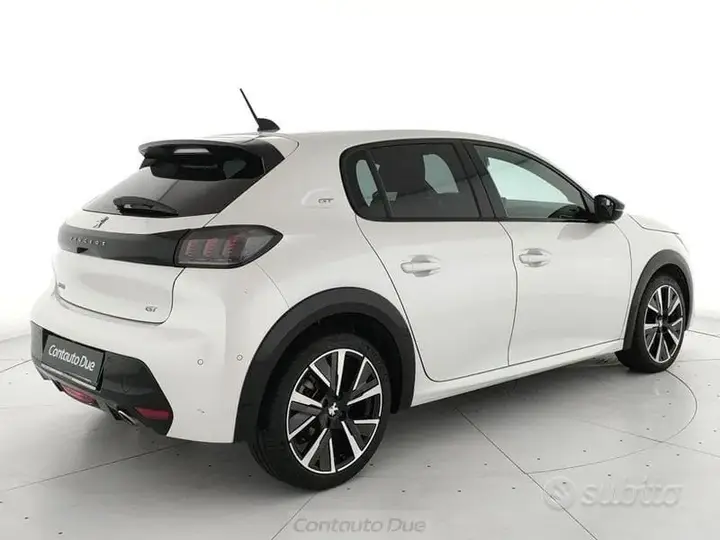 Peugeot 208 2022 photo 5