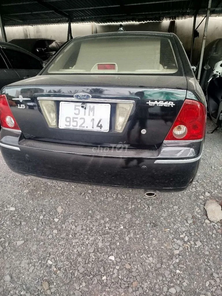 Ford Laser 2004 photo 2