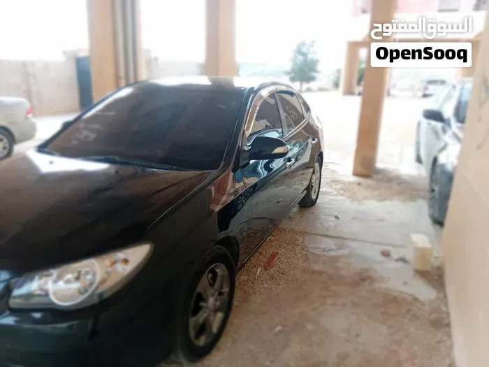 Hyundai Avante 2010 photo 4