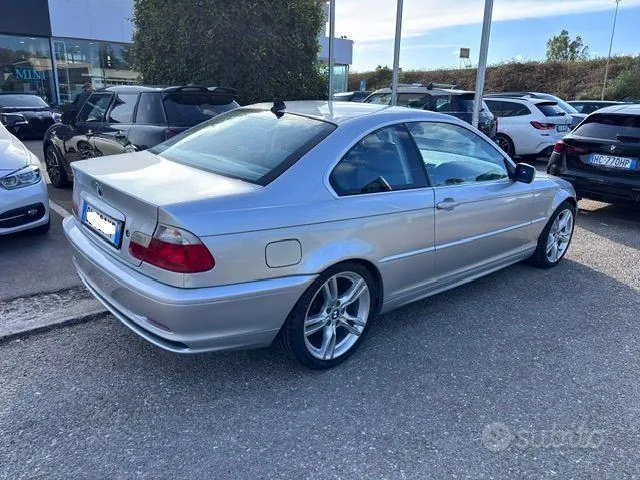 BMW 320I 2000 photo 2