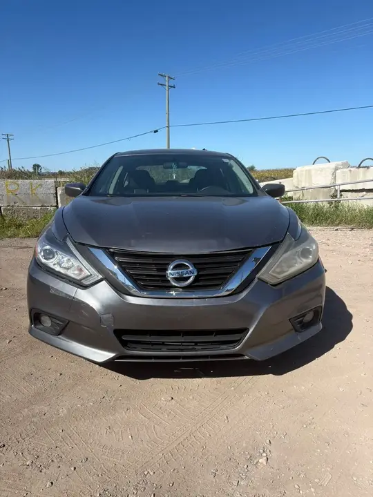 Nissan Altima 2017 photo 2