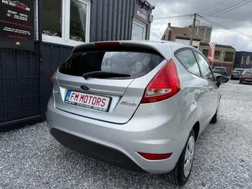 Ford Fiesta 2009 photo 3