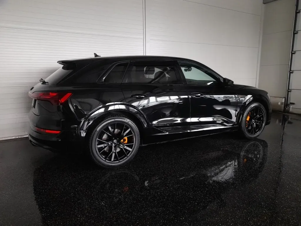 Audi E-Tron 2023 photo 2