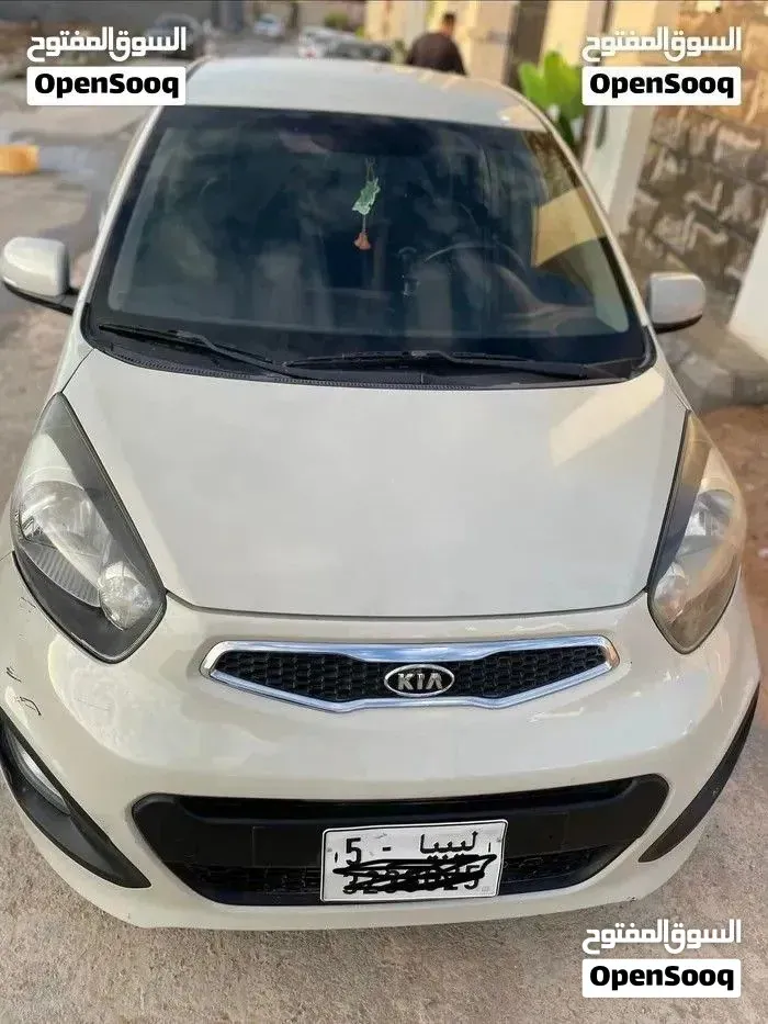 Kia Picanto 2012 photo 2