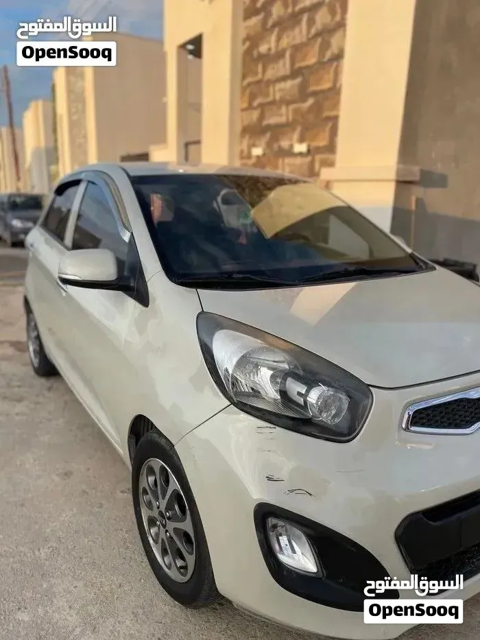 Kia Picanto 2012 photo 4