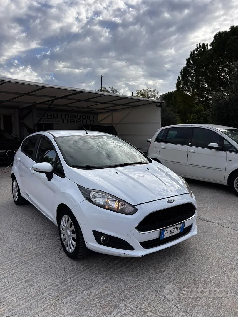 Ford Fiesta 2016 photo 2