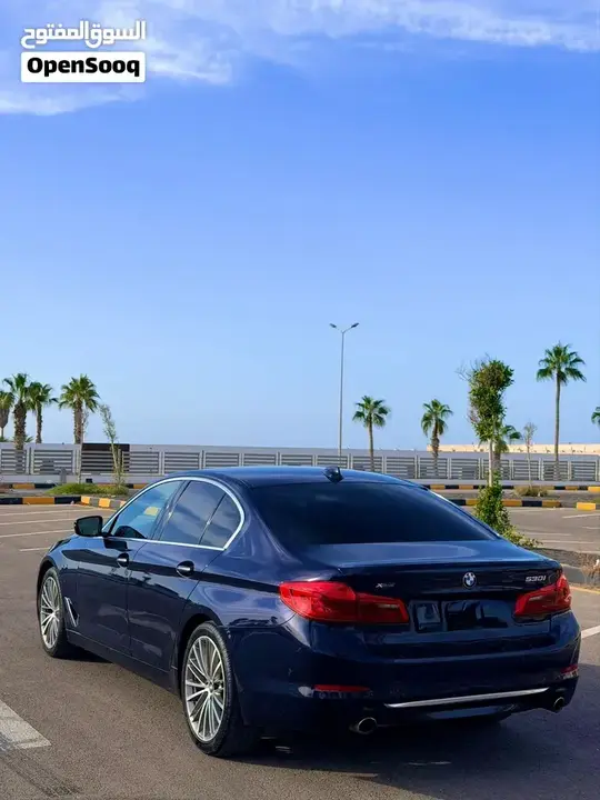 BMW 5 Series 2018 photo 2