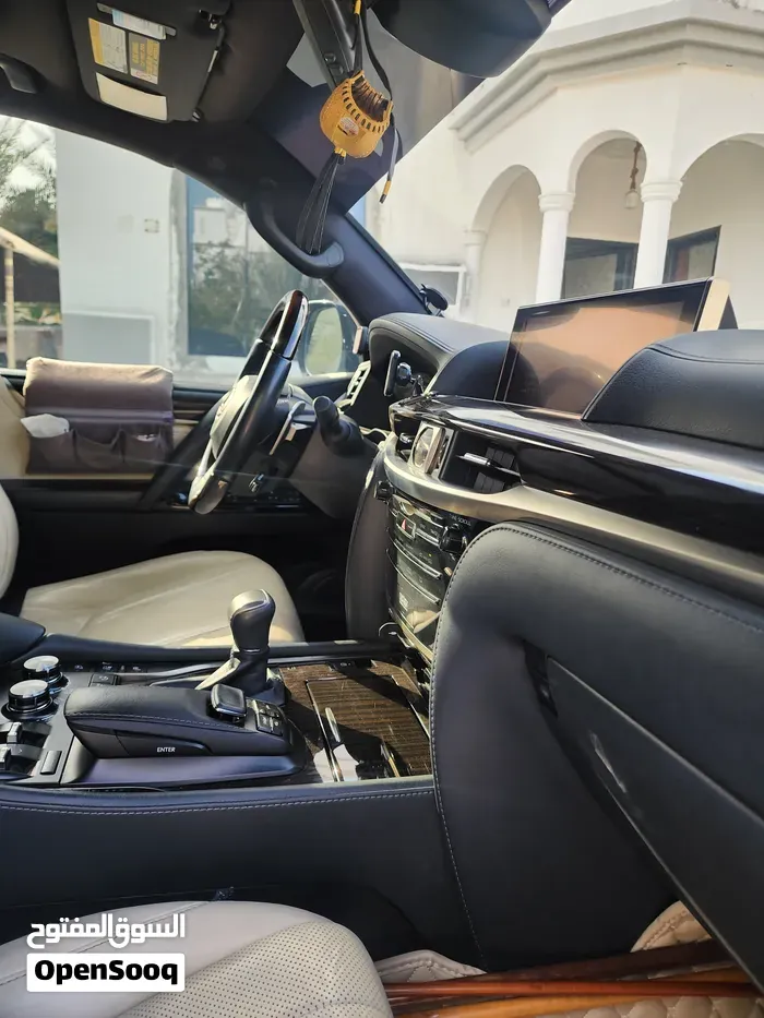 Lexus Lx 2019 photo 2