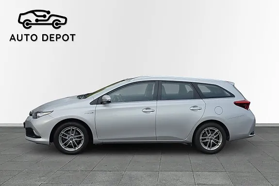 Toyota Auris 2016 photo 2