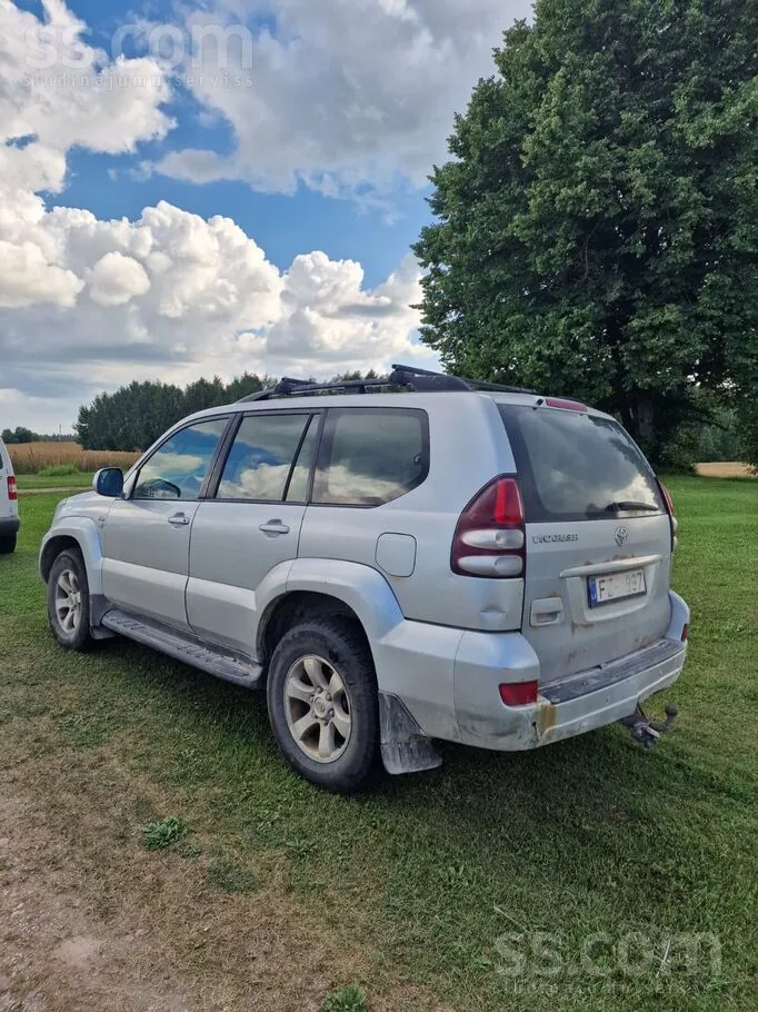 Toyota Land Cruiser 2006 photo 2