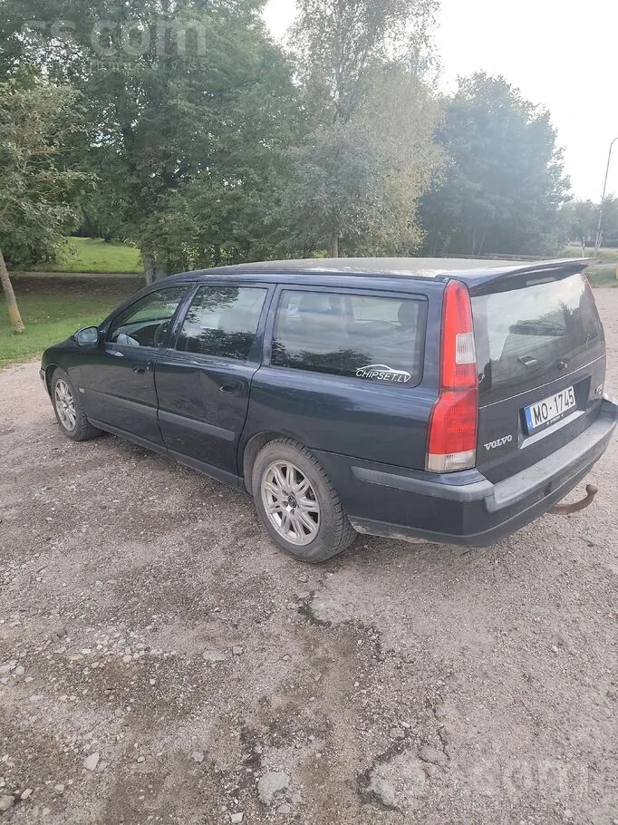Volvo V70 2000 photo 3