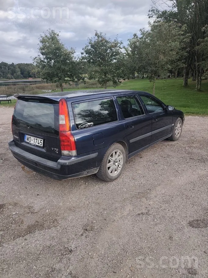 Volvo V70 2000 photo 4