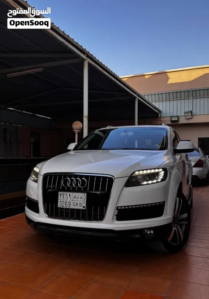 Audi Q7 2014 photo 4