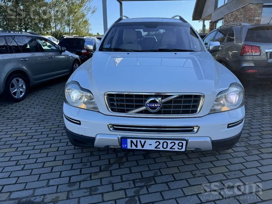 Volvo Xc90 2010 photo 2