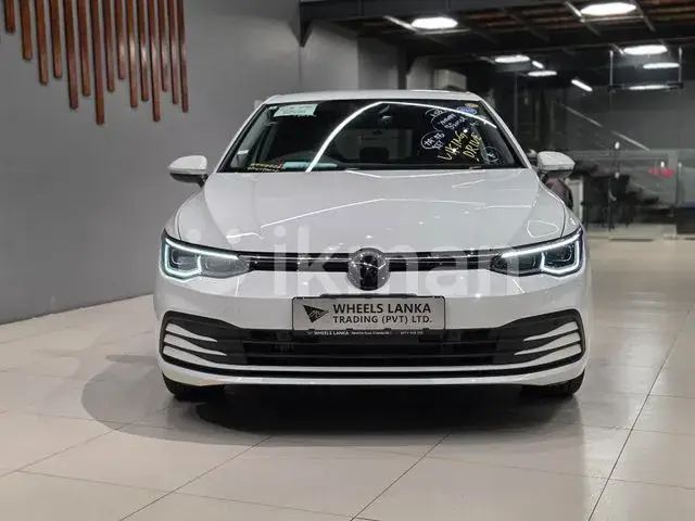 Volkswagen Golf 2023 photo 2
