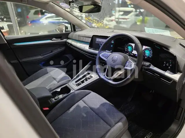 Volkswagen Golf 2023 photo 3