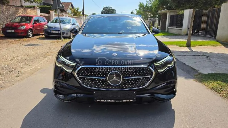 Mercedes-Benz E 220 2025 photo 2