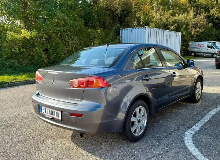 Mitsubishi Lancer 2008 photo 2