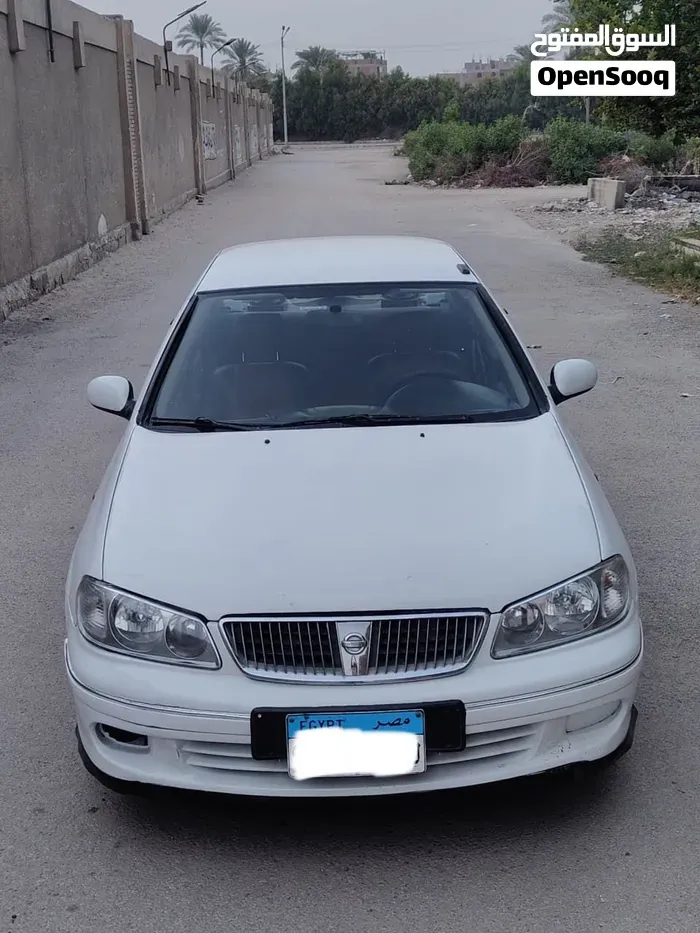 Nissan Sunny 2008 photo 4
